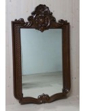 Specchio classico in legno noce intagliato